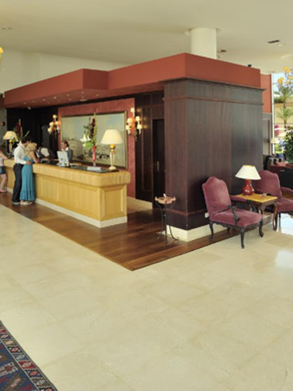 Grupotel Playa de Palma Suites & Spa