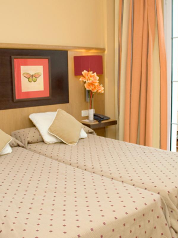 Grupotel Playa de Palma Suites & Spa
