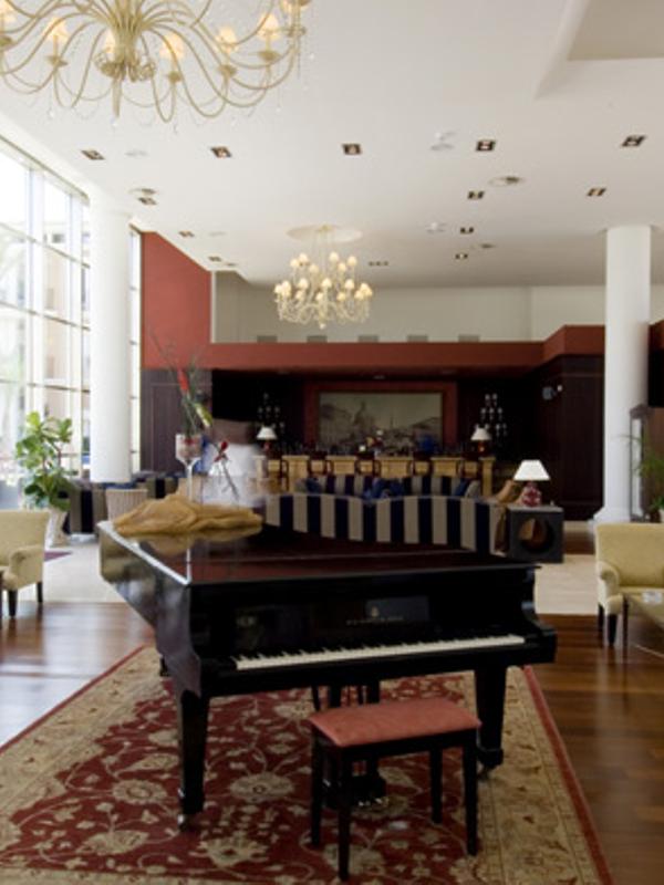 Grupotel Playa de Palma Suites & Spa