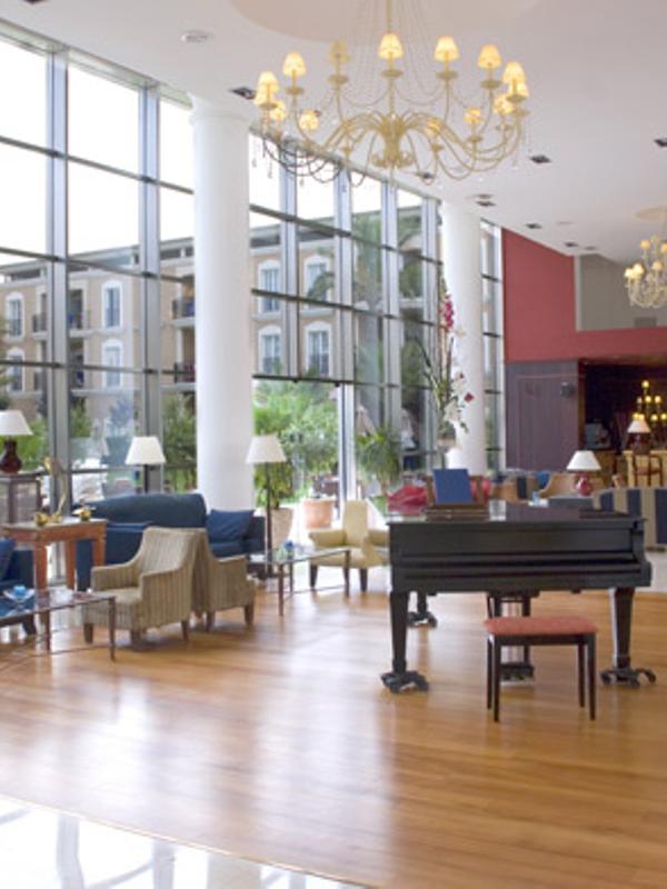 Grupotel Playa de Palma Suites & Spa