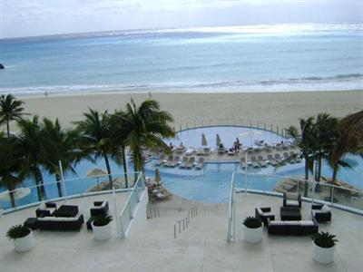 Playacar Palace