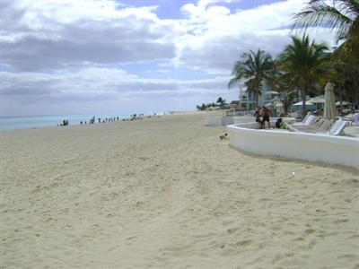 Playacar Palace