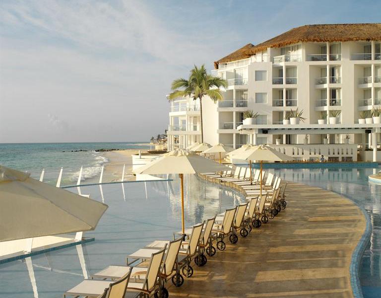 Playacar Palace