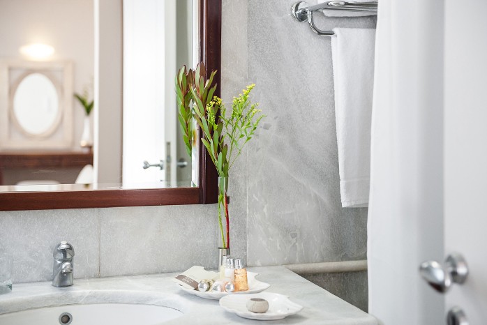 Avra City Hotel