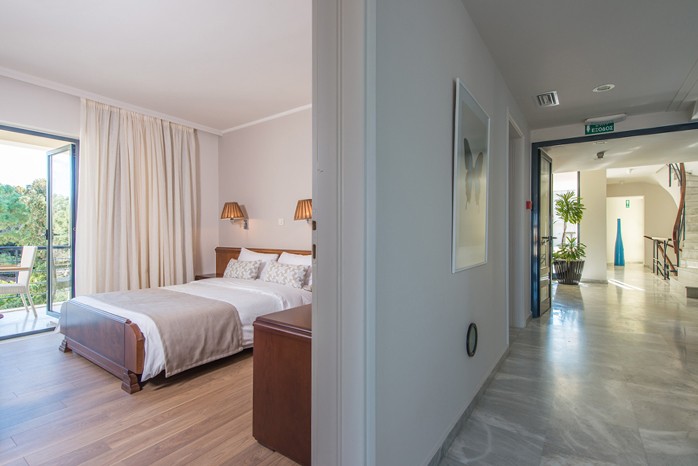 Avra City Hotel