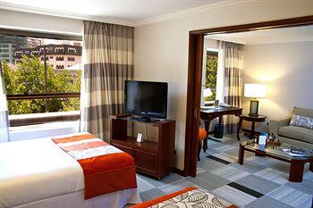 Plaza El Bosque Park & Suites