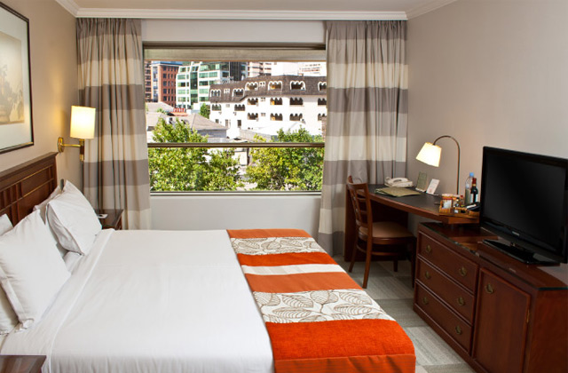 Plaza El Bosque Park & Suites