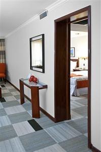 Plaza El Bosque Park & Suites