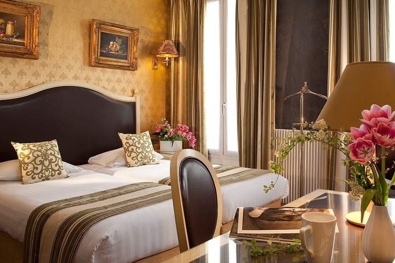 Hotel Plaza Elysees