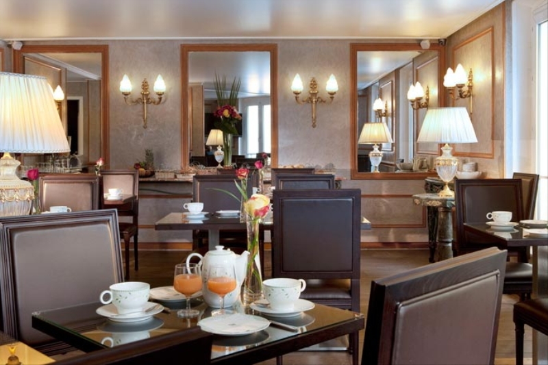 Hotel Plaza Elysees