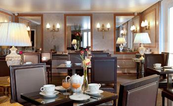 Hotel Plaza Elysees