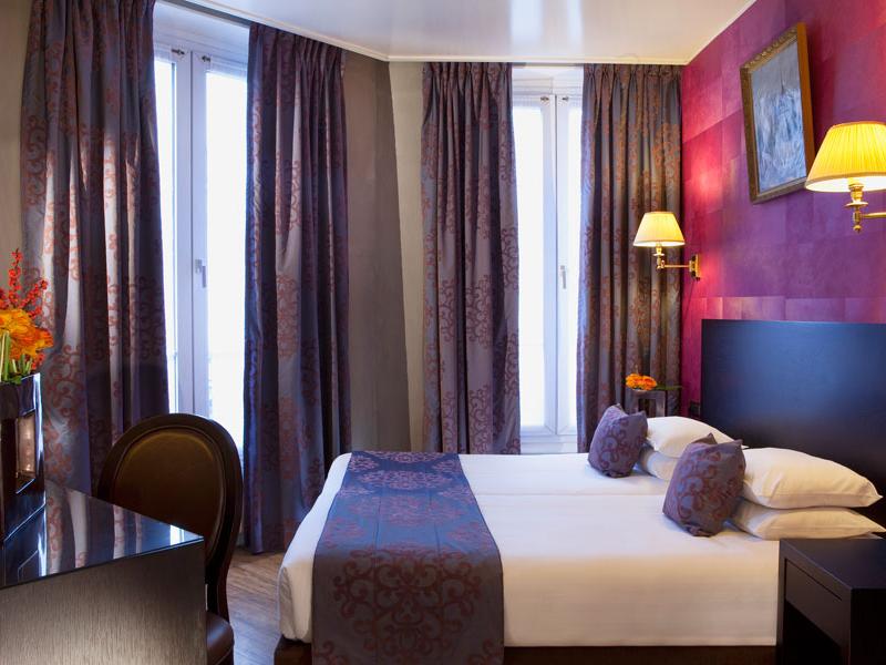 Hotel Plaza Elysees