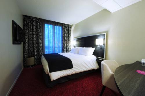 Mercure Paris Tour Eiffel Pont Mirabeau