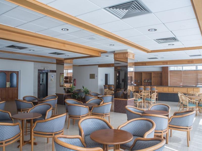 Tsokkos Polycarpia Hotel