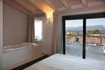 Porto Azzurro 