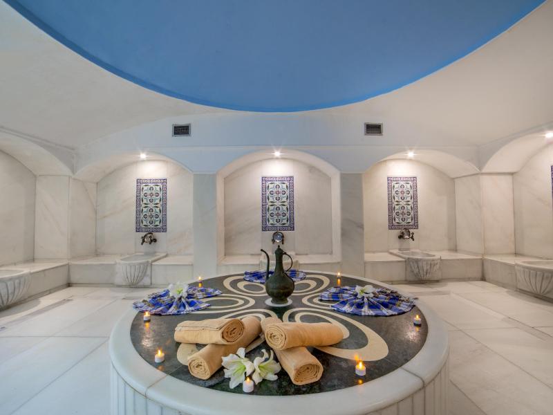 Porto Bello Hotel Resort & Spa