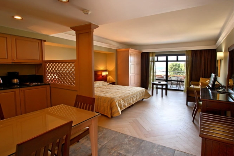 Porto Platanias Beach Resort & Spa