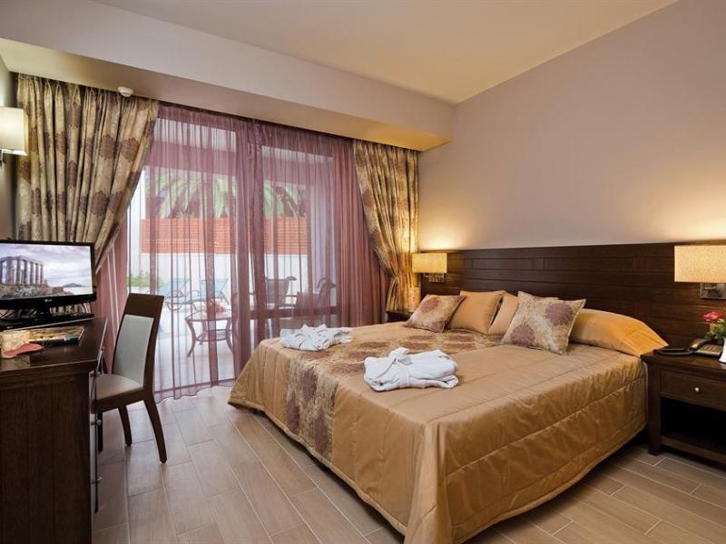 Porto Platanias Beach Resort & Spa