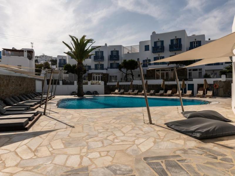 Poseidon Hotel & Suites