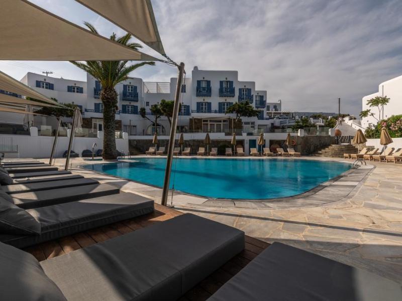 Poseidon Hotel & Suites