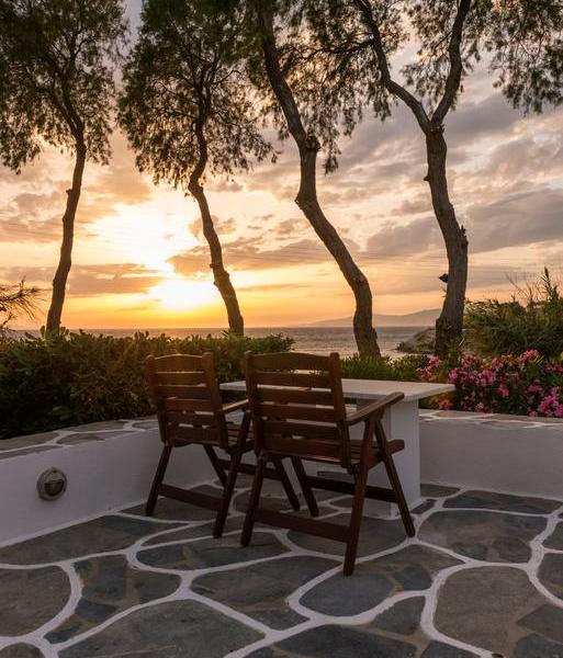 Poseidon Hotel & Suites