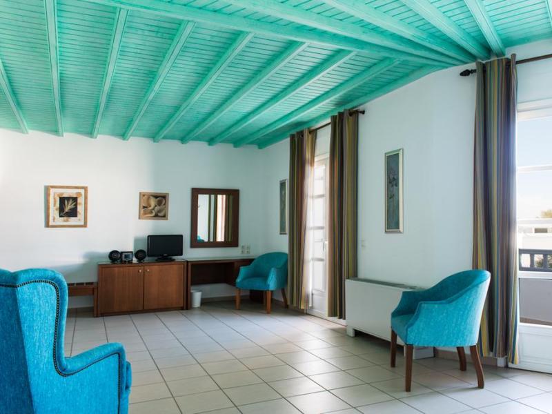 Poseidon Hotel & Suites