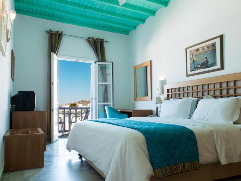 Poseidon Hotel & Suites