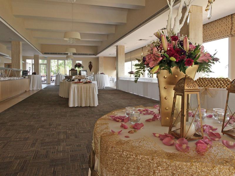 Poseidonia Beach Hotel