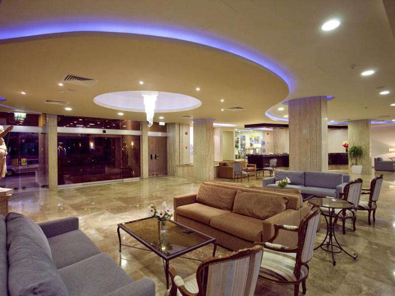 Poseidonia Beach Hotel