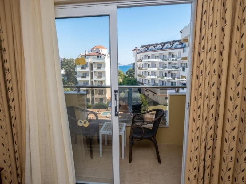 Prestige Garden Hotel 