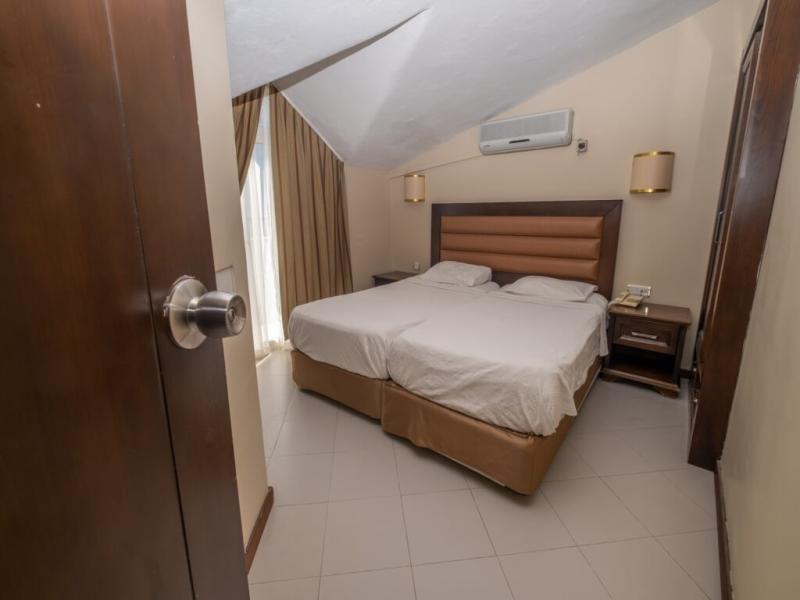 Prestige Garden Hotel 