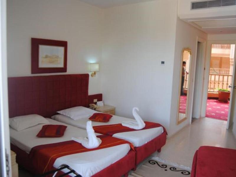 Palmyra Golden Beach