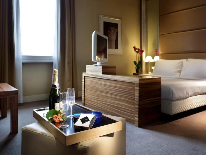 Saint John Hotel