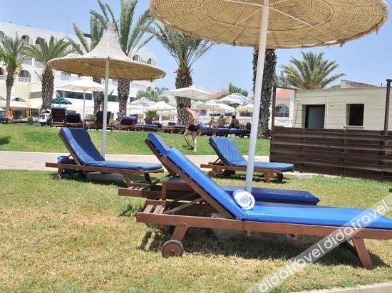 Radisson Beach Resort Larnaca