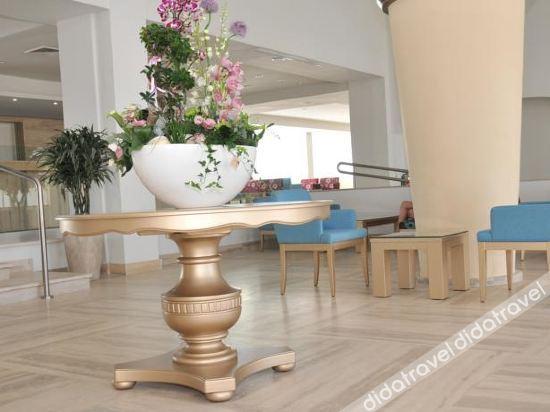 Radisson Beach Resort Larnaca