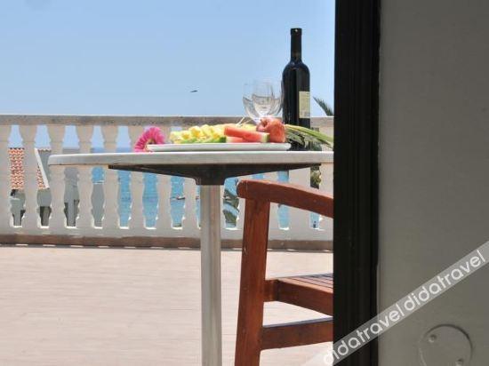 Radisson Beach Resort Larnaca
