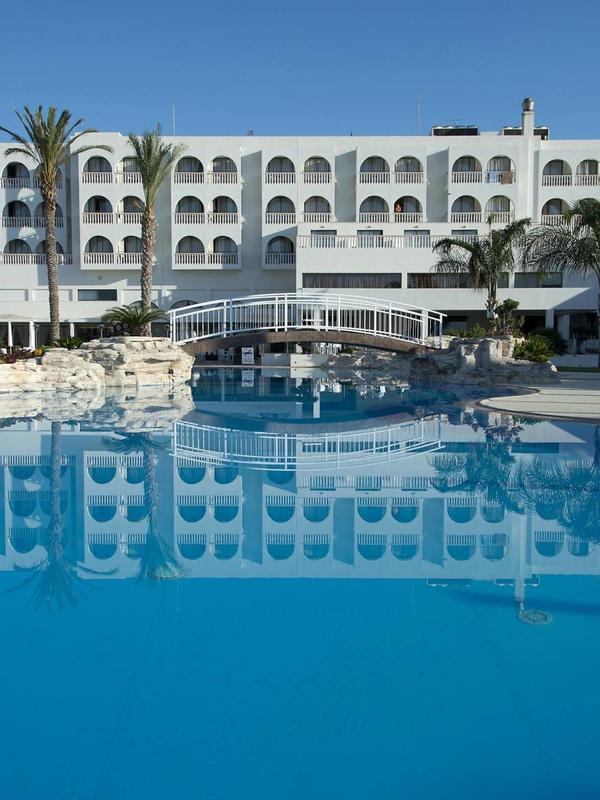 Radisson Beach Resort Larnaca