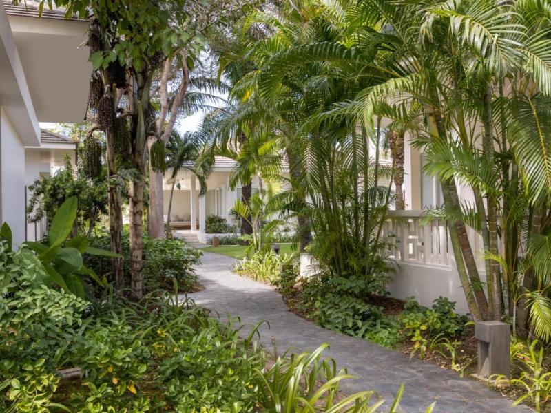 Azerai Ke Ga Bay Resort