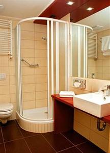 Promenade City Hotel