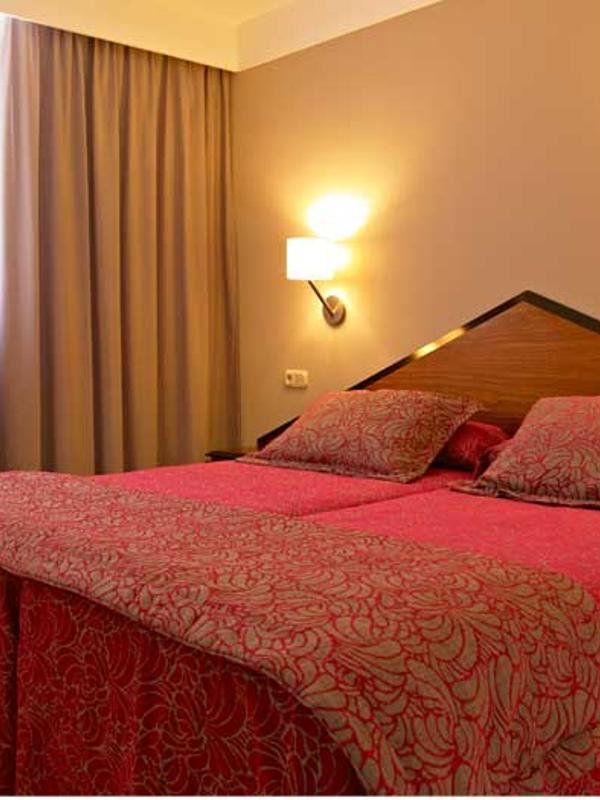 Protur Vista Badia Aparthotel