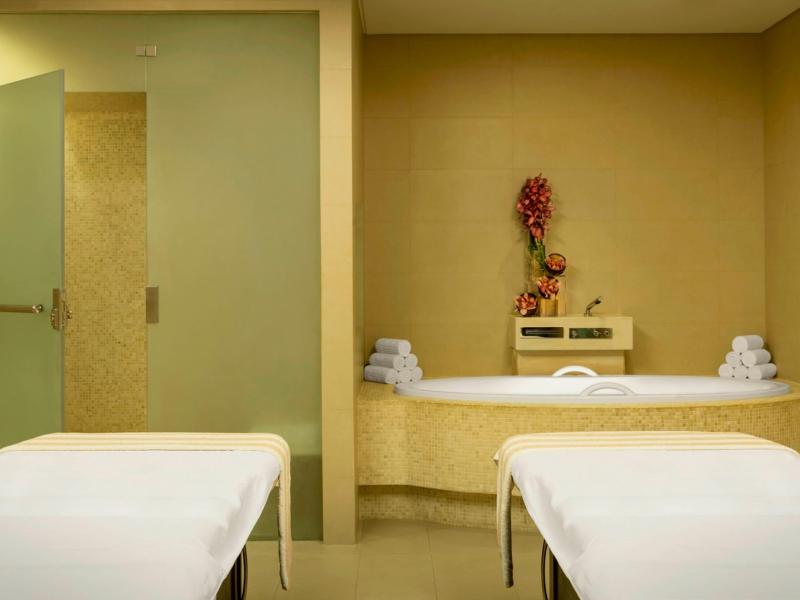 Sheraton Mall of the Emirates Hotel