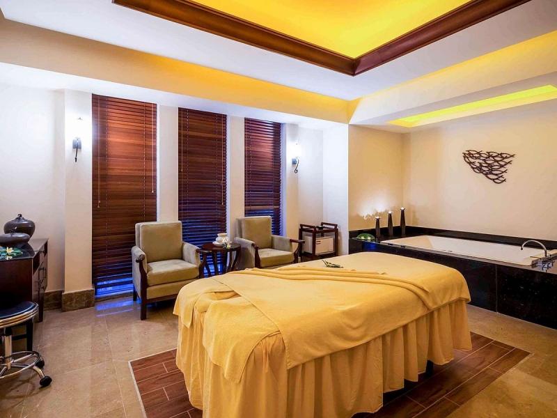 Pullman Sanya Yalong Bay Villas & Resort