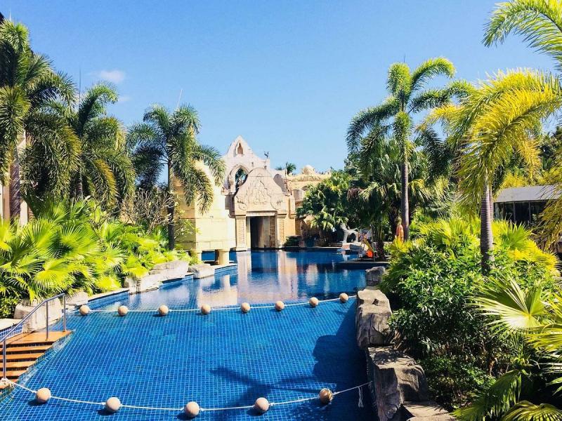 Pullman Sanya Yalong Bay Villas & Resort