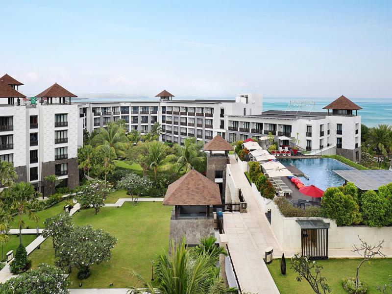 Pullman Bali Legian Beach Hotel