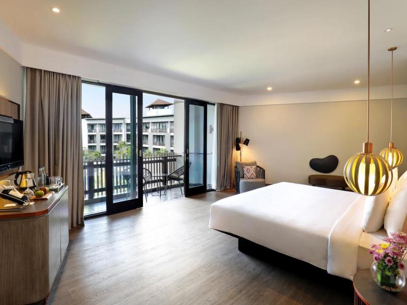 Pullman Bali Legian Beach Hotel