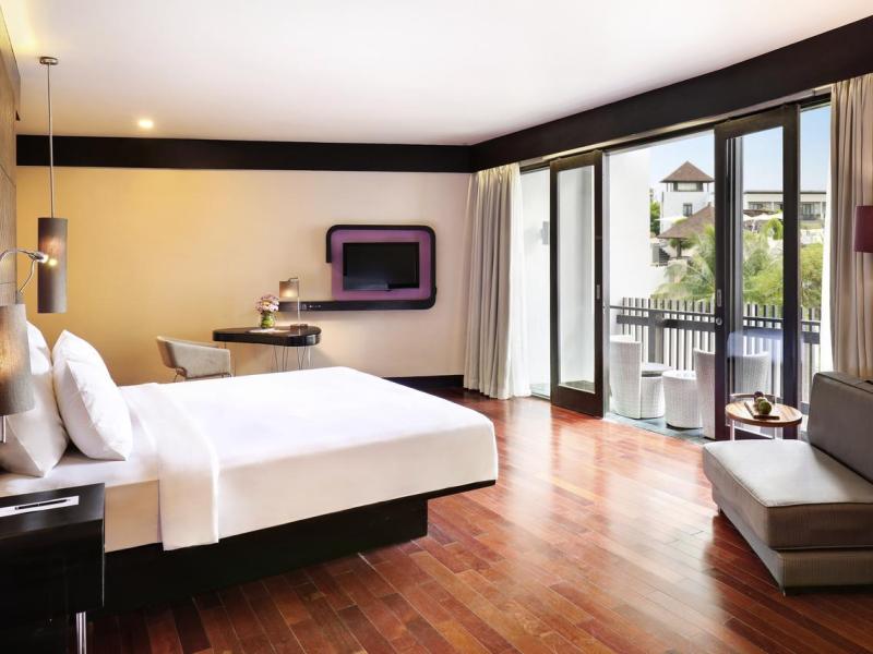 Pullman Bali Legian Beach Hotel