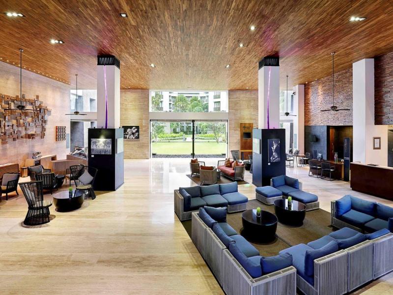 Pullman Bali Legian Beach Hotel