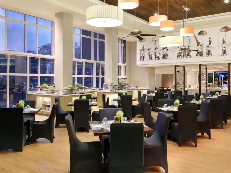 Pullman Bali Legian Beach Hotel