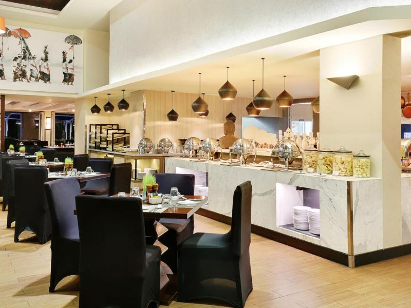 Pullman Bali Legian Beach Hotel