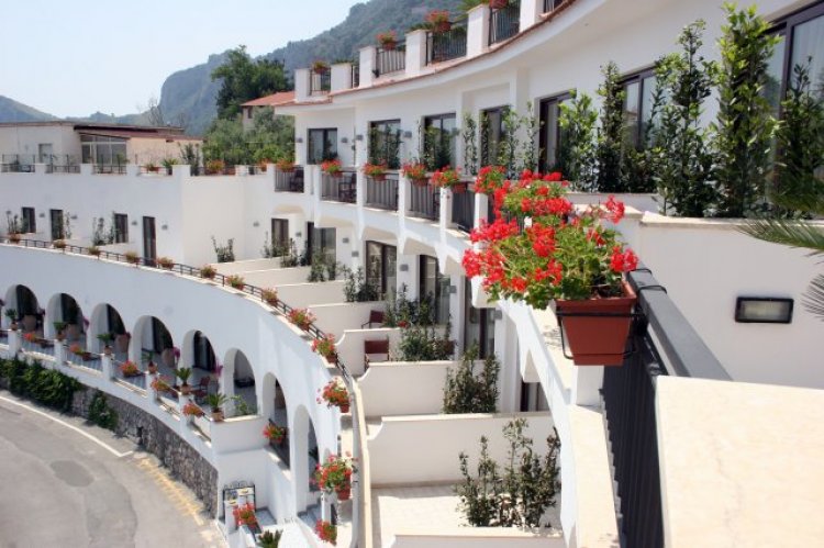 Punta Campanella Resort & Spa